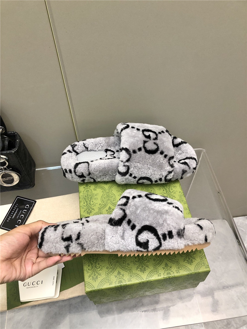 Gvc*1 monogram motif shearling slides grey