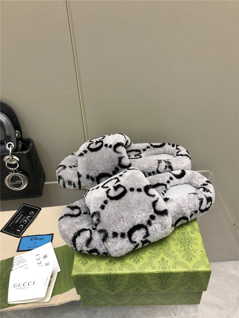 Gvc*1 monogram motif shearling slides grey