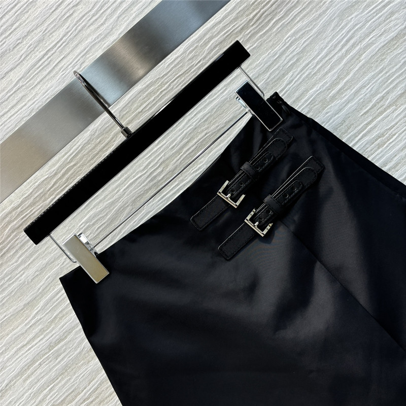 Pra*a metal button decoration skirt replica clothing sites