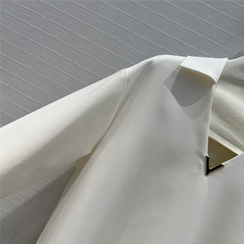 Va1e*ntin0 long sleeve v neck dress replica d&g clothing