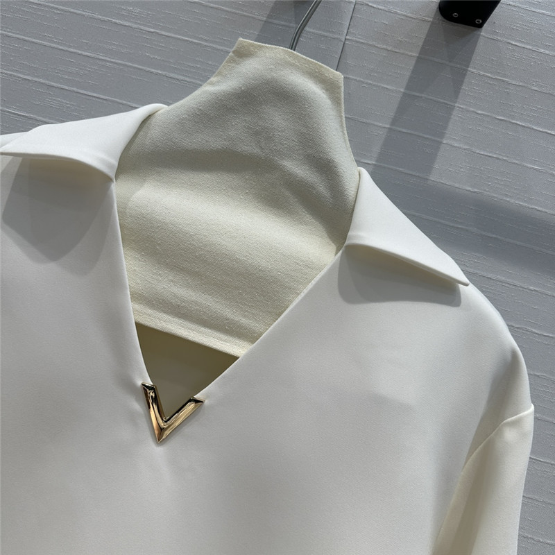 Va1e*ntin0 long sleeve v neck dress replica d&g clothing