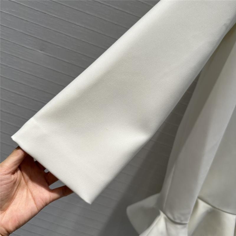 Va1e*ntin0 long sleeve v neck dress replica d&g clothing