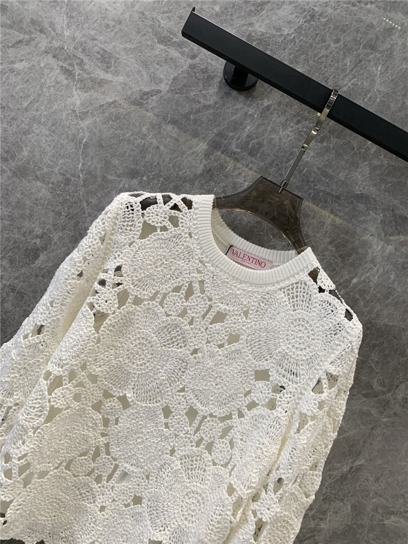 Va1e*ntin0 handmade floral patchwork knitted top replica clothing