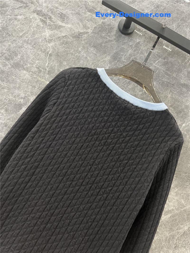 Ch**el slim round neck sweater replicas clothes