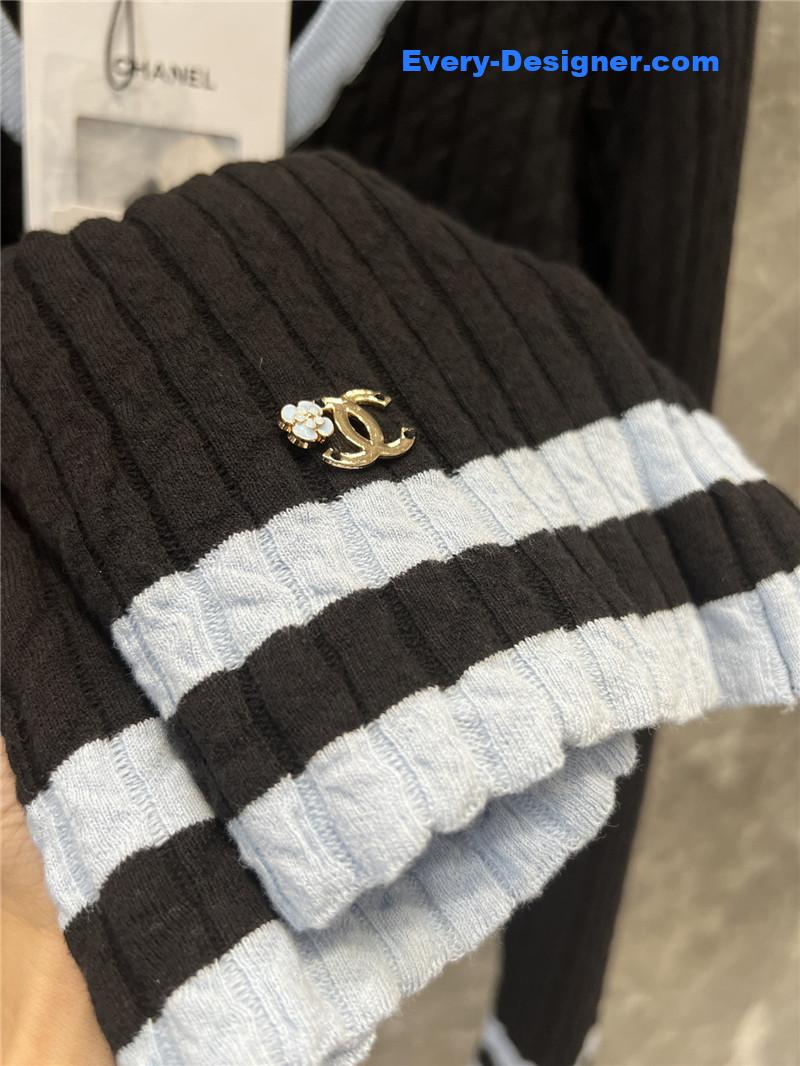 Ch**el slim round neck sweater replicas clothes