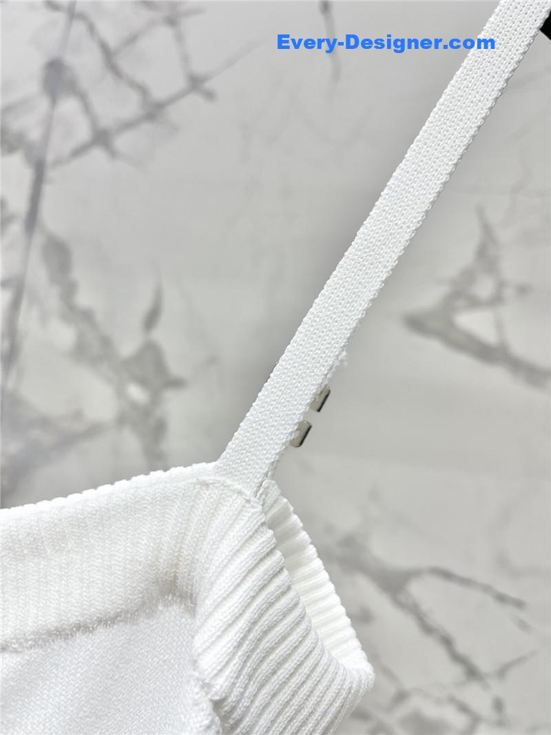 Ch**el hollow knit vest cheap replica designer clothes