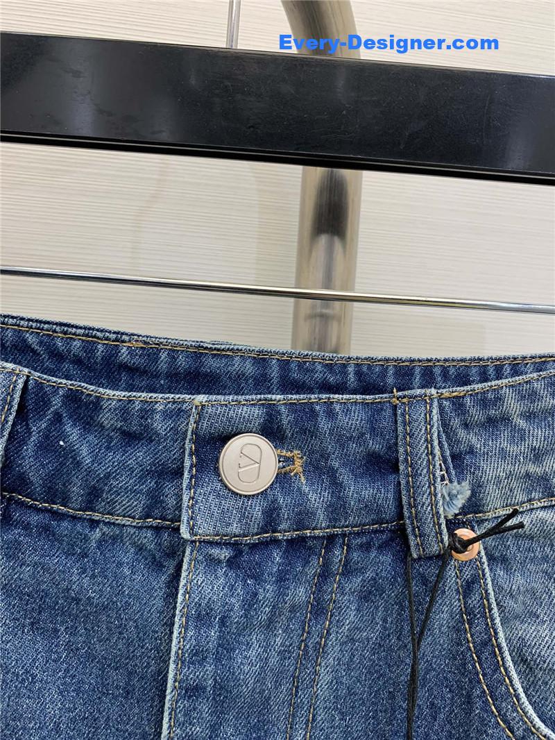 Va1e*ntin0 denim skirt replica designer clothing websites