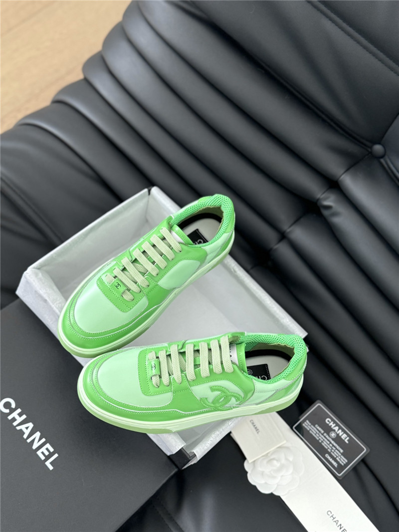 Ch**el green logo low top sneakers
