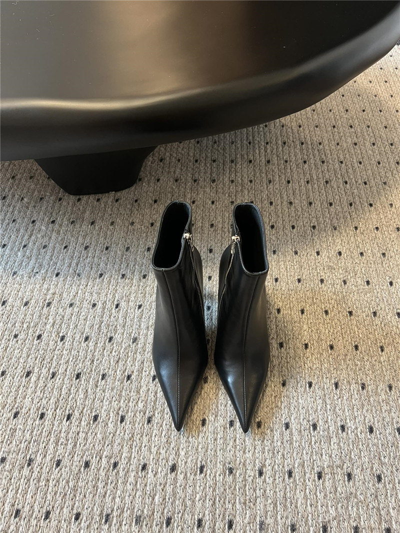 Ba1en*iaga witch heeled ankle boots