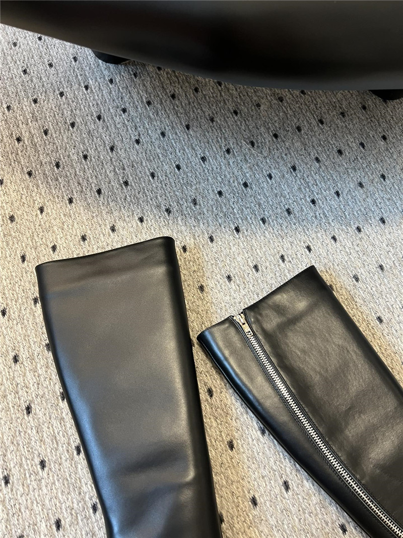 Ba1en*iaga witch keen high boots in black