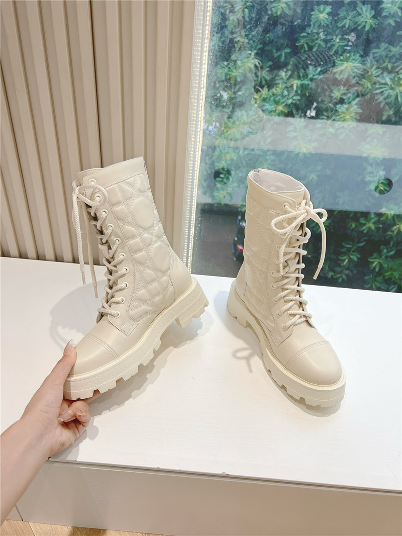 D10r d-unit white quilted cannage calfskin ankle boots