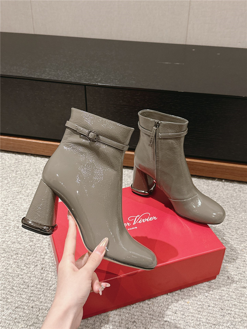 Roger Vivier Viv’ Gray Patent Leather Podium Booties