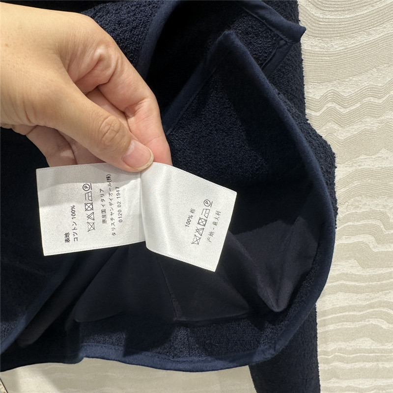 D10r round neck small coat replica clothing sites