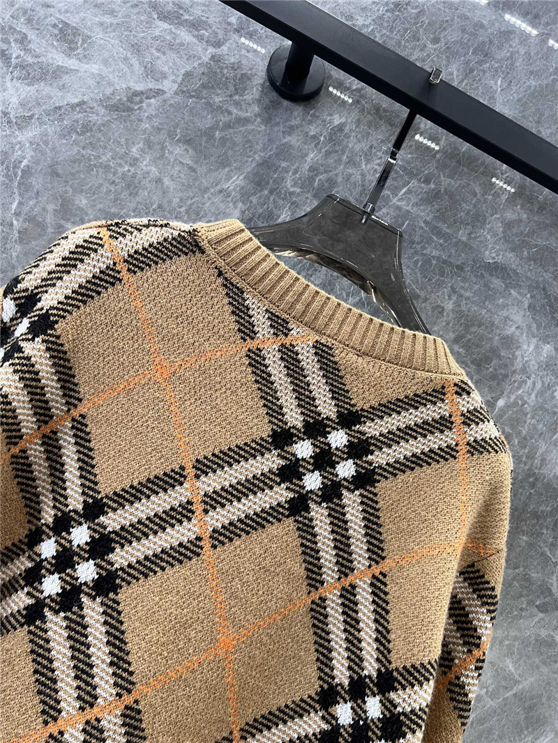 Bv*b*rry check pullover knit sweater replica d&g clothing
