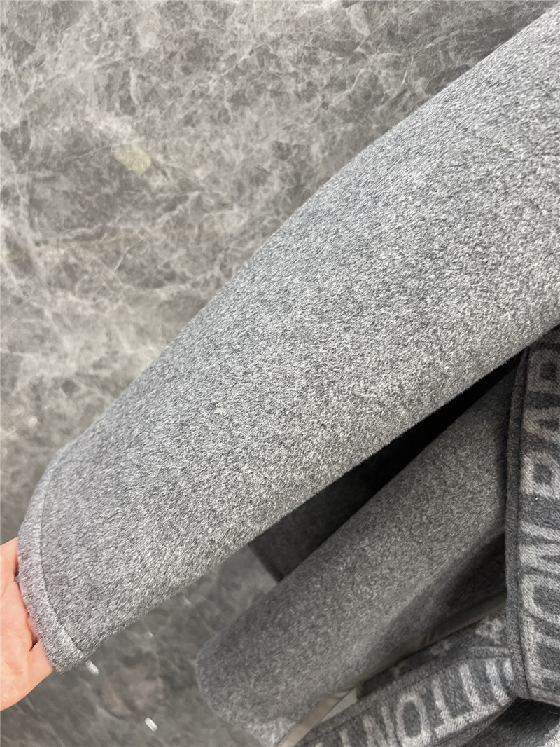 l0vis Vvtt0n lv hooded short coat replica clothes