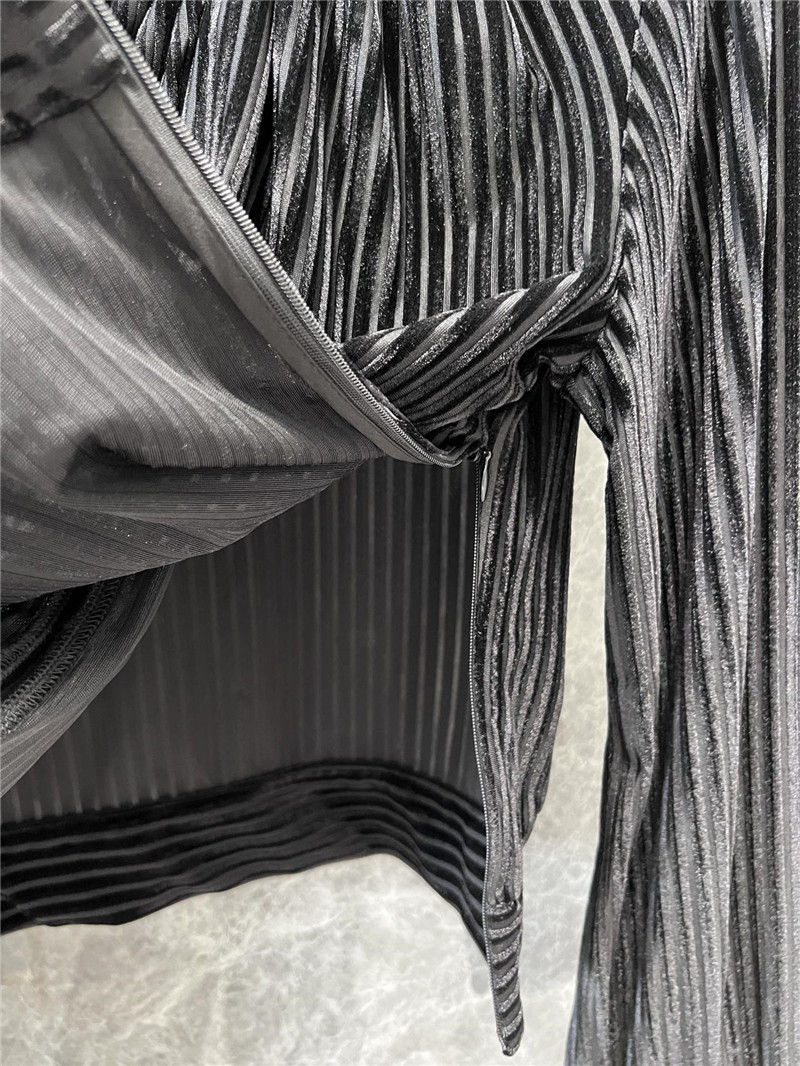 Y51 pleated velvet striped top replica clothing sites