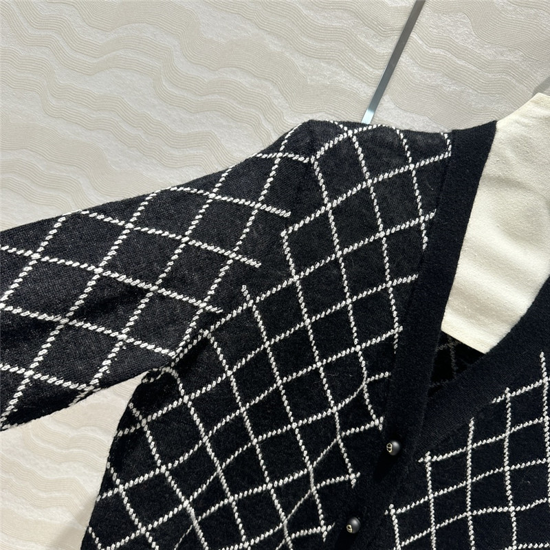 D10r knitted v-neck small cardigan replica clothing sites