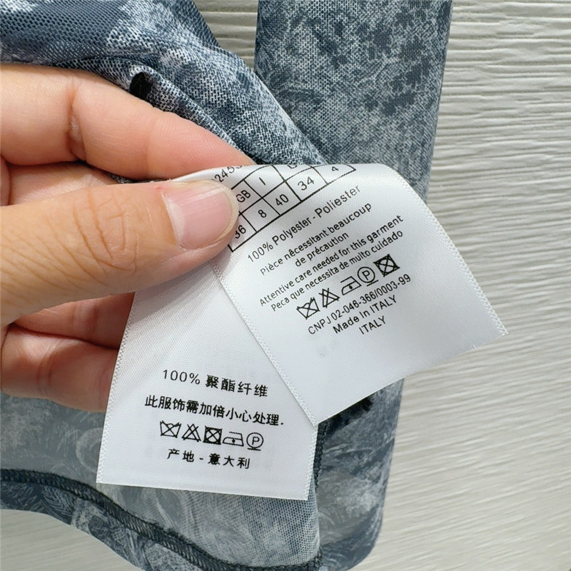 D10r joie de vivre print bottoming shirt replicas clothes