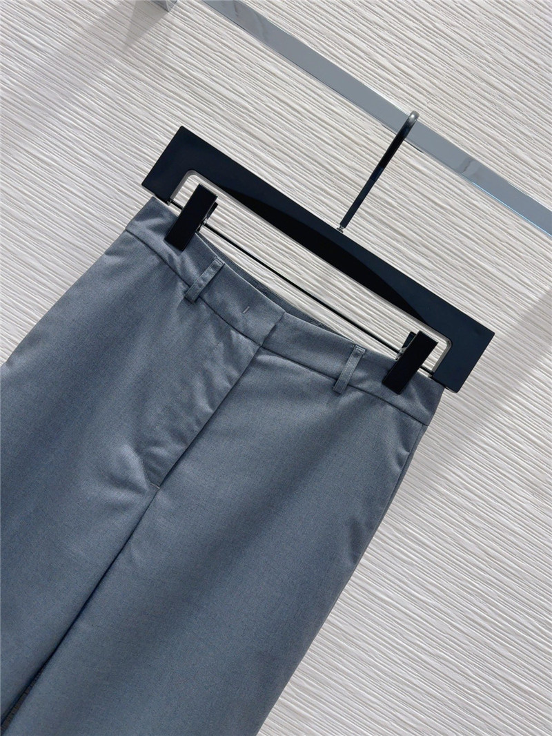 Va1e*ntin0 new trousers replicas clothes