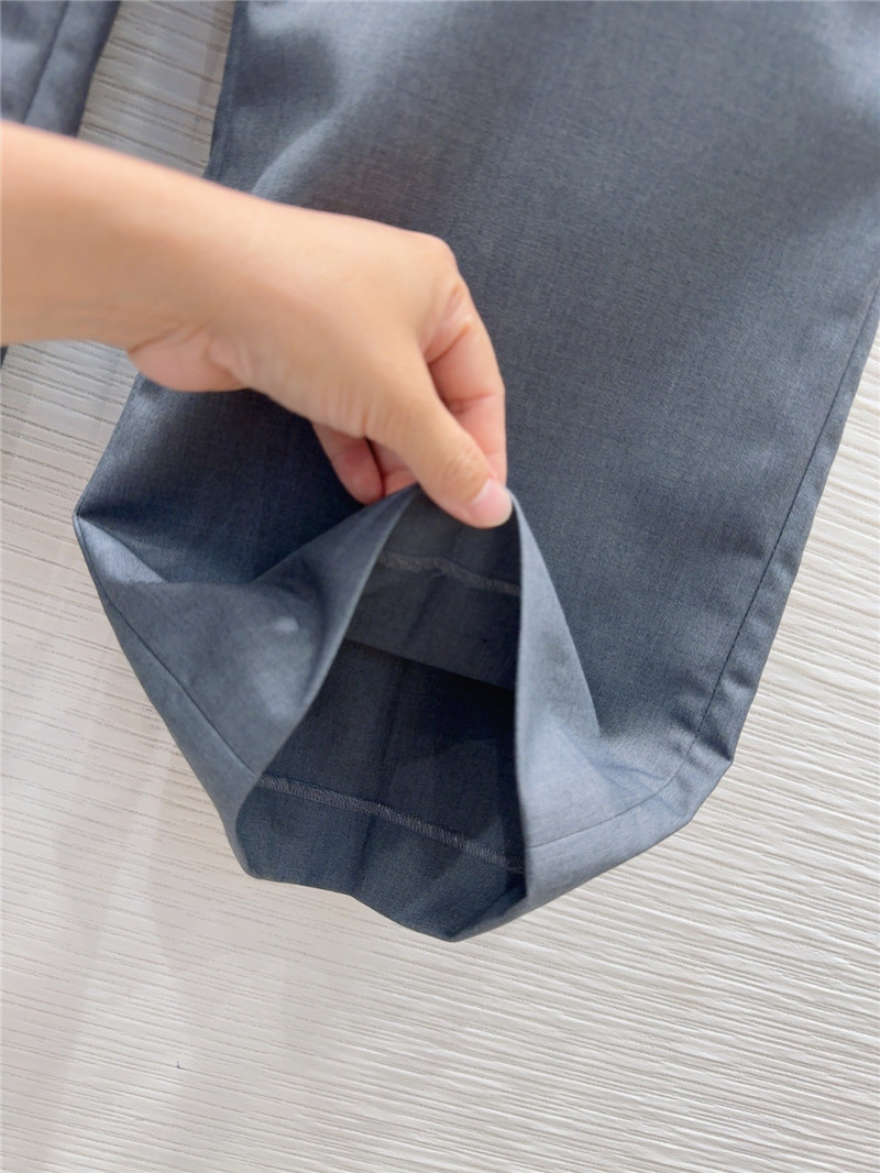 Va1e*ntin0 new trousers replicas clothes