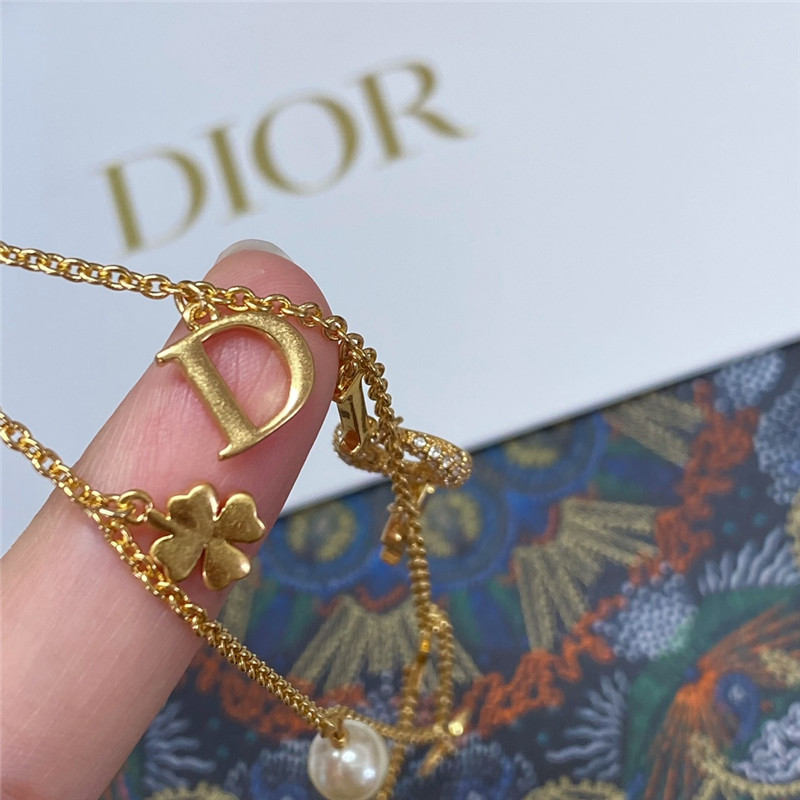 D10r letter bee star double necklace