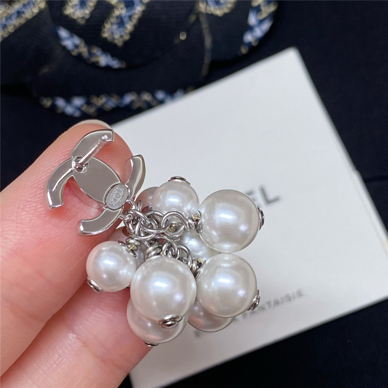 Ch**el grape bunch earrings