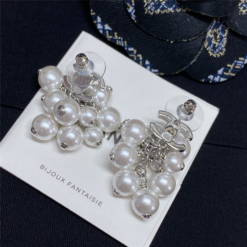 Ch**el grape bunch earrings