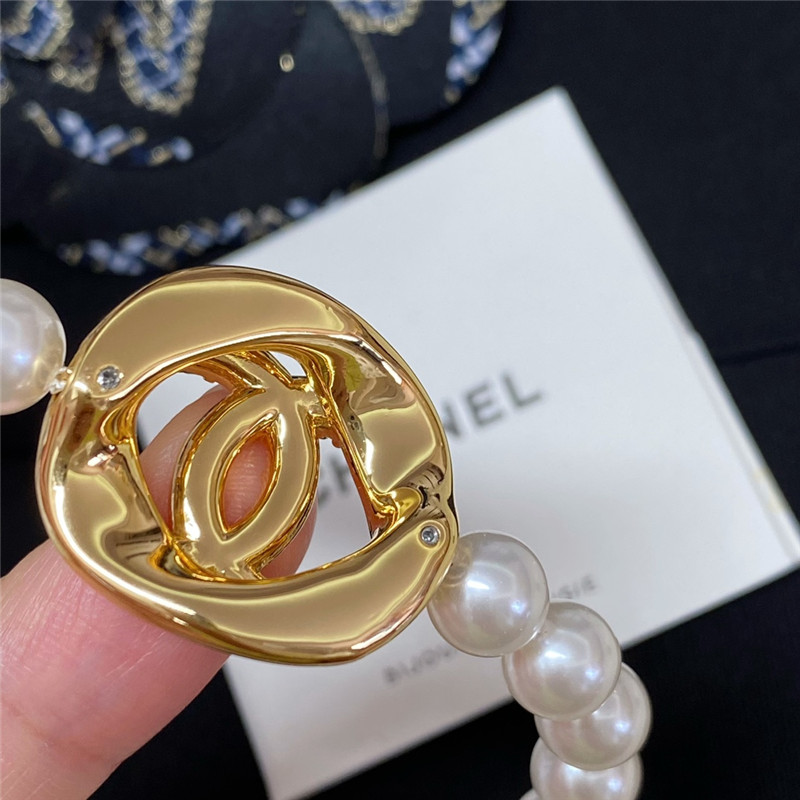 Ch**el hollow twisted sugar cube pearl necklace