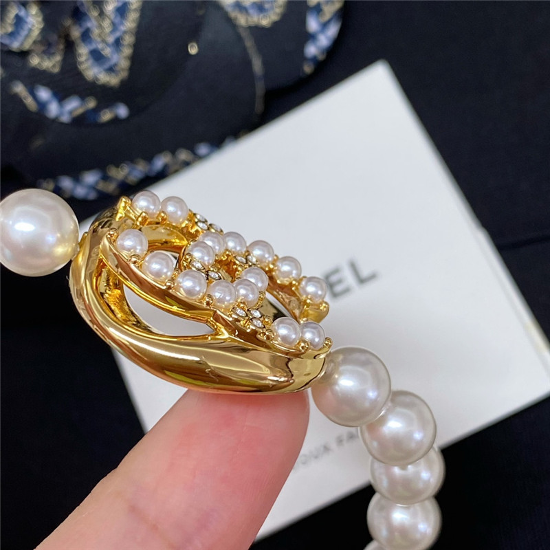 Ch**el hollow twisted sugar cube pearl necklace