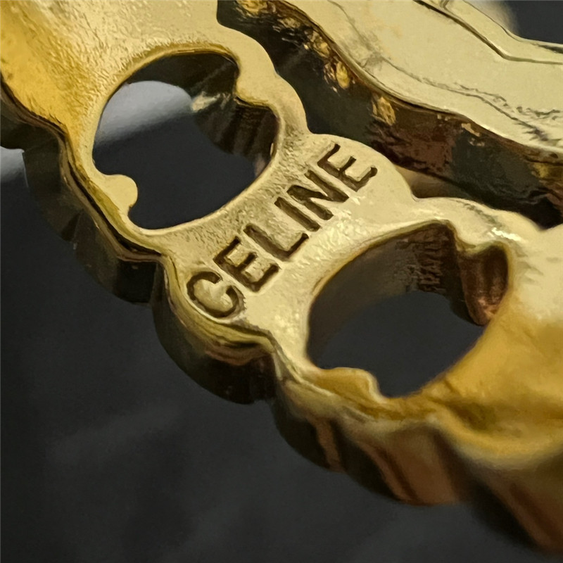 Ce1i*e stylish simple earrings