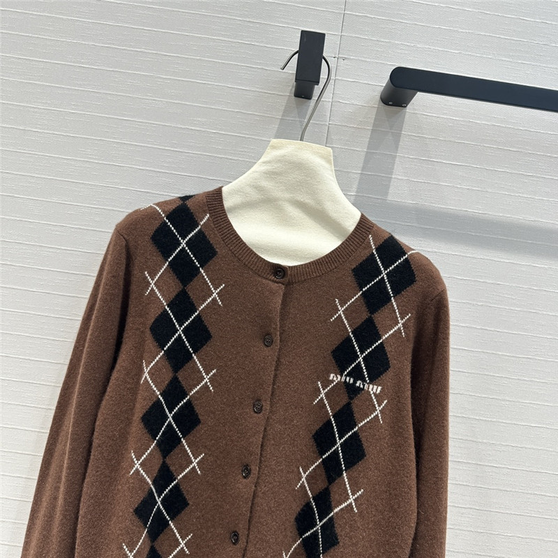 M1um1u letter cashmere cardigan replicas clothes