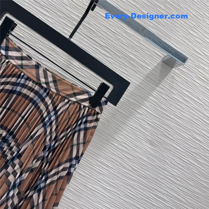 Bv*b*rry colorblock plaid skirt replica d&g clothing