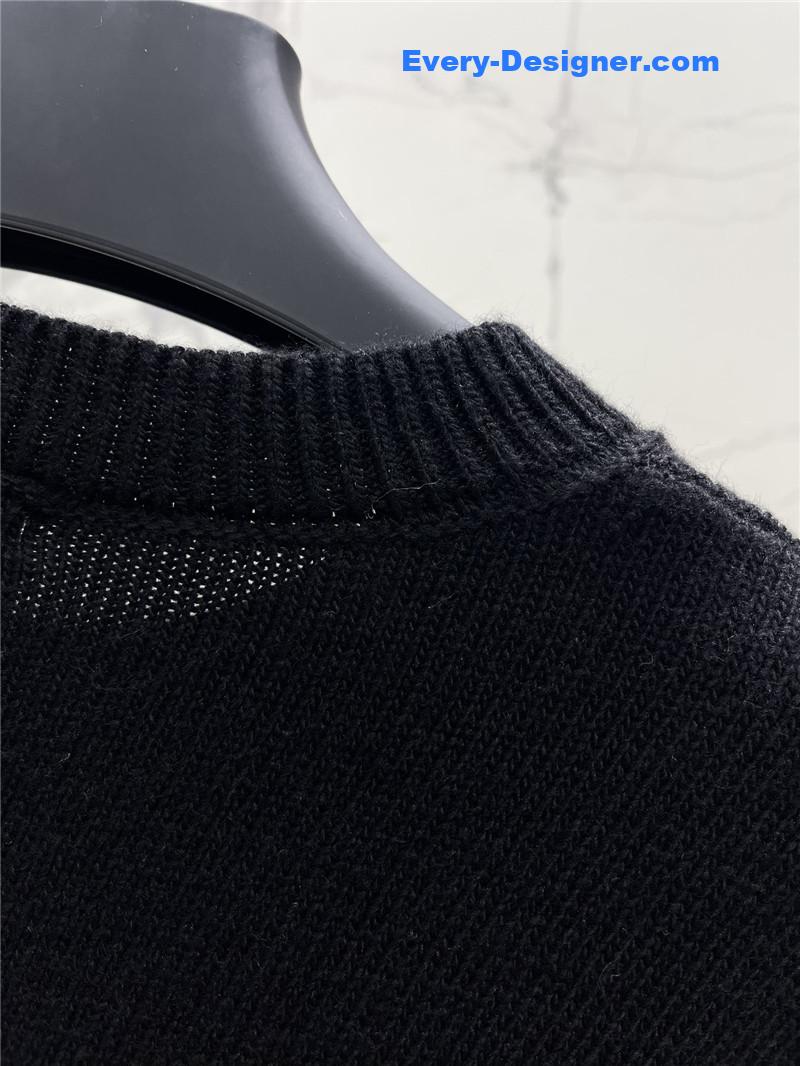 Va1e*ntin0 rose inlay wool sweater replica clothing sites