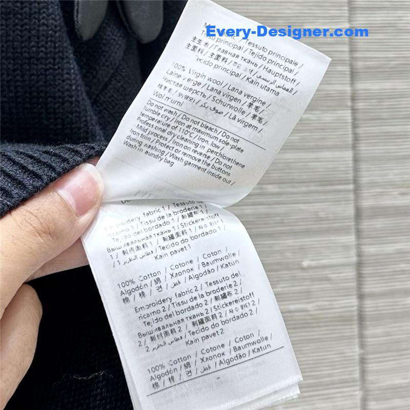 Va1e*ntin0 3d flower long sleeve top replica clothes