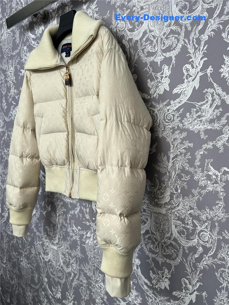 l0vis Vvtt0n lv logo obscure stand collar jacket replica clothes