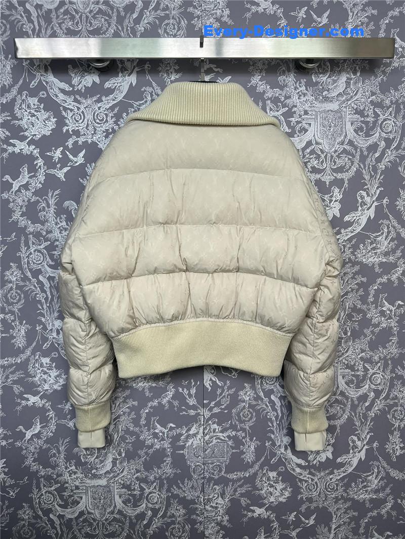 l0vis Vvtt0n lv logo obscure stand collar jacket replica clothes