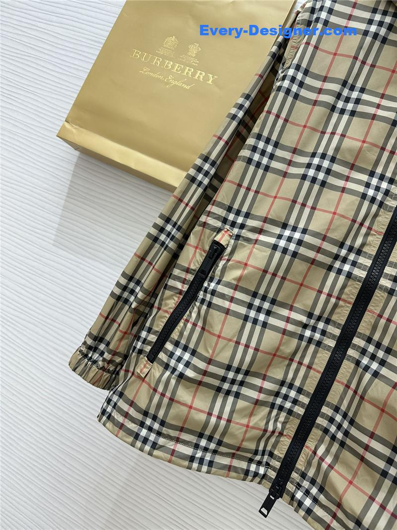 Bv*b*rry check hooded jacket replica clothing sites