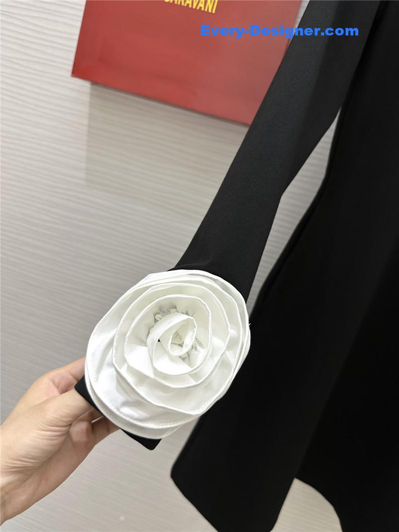 Va1e*ntin0 long sleeve dress replicas clothe