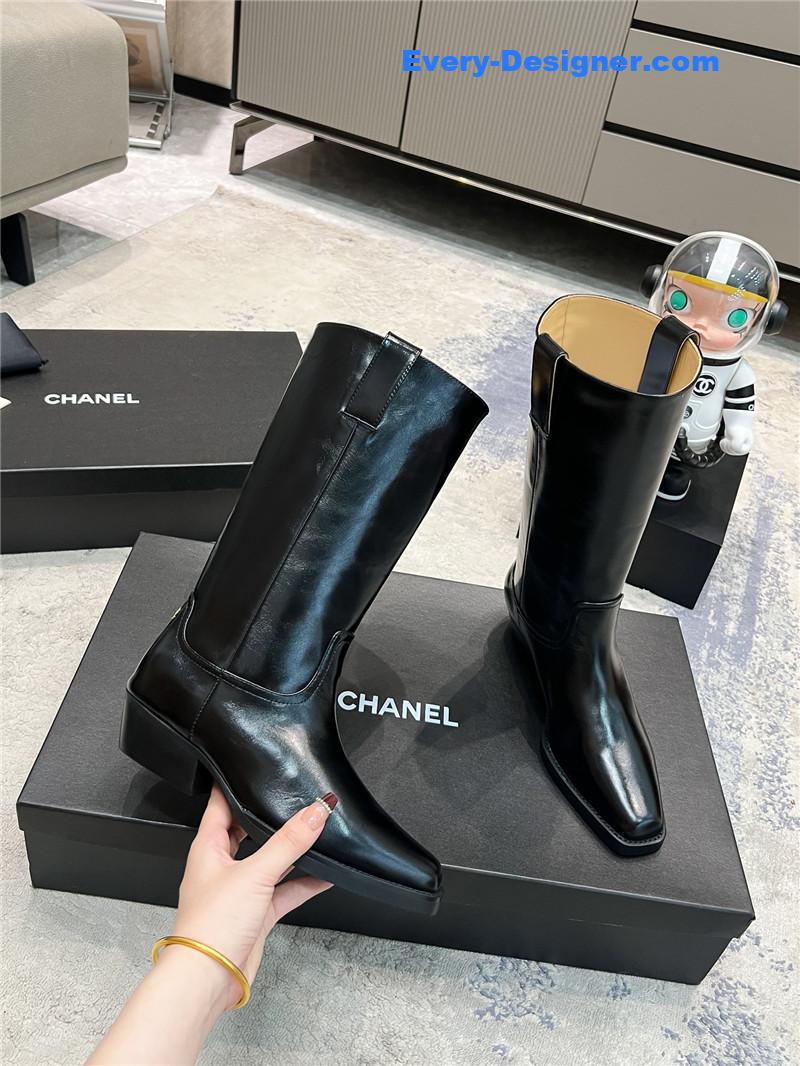 Ch**el calfskin pointed toe mid boots