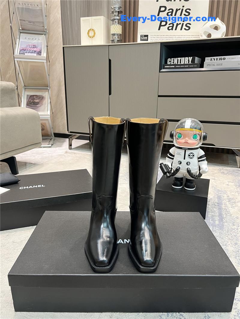 Ch**el calfskin pointed toe mid boots