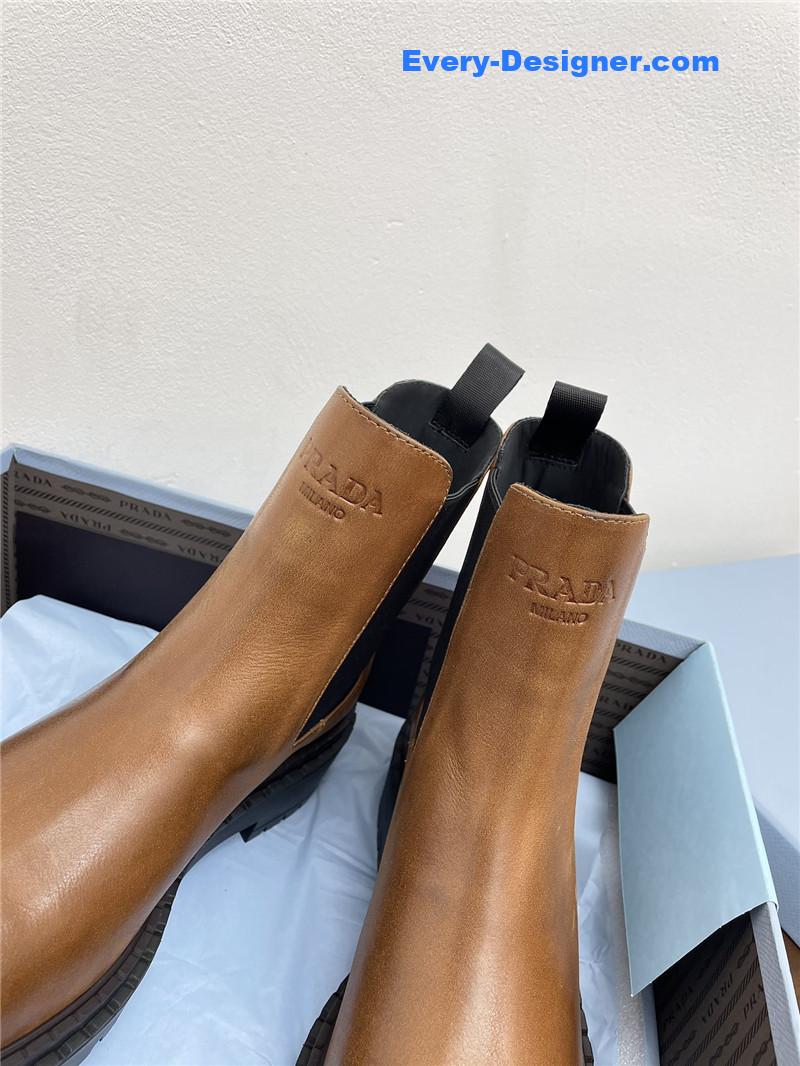 Pra*a brown calf leather chelsea boots