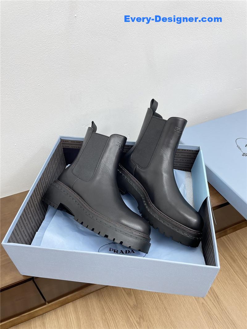 Pra*a calf leather chelsea boots