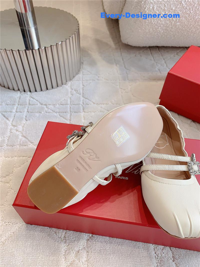 Roger Vivier Mary Janes in Off-White Nappa Leather