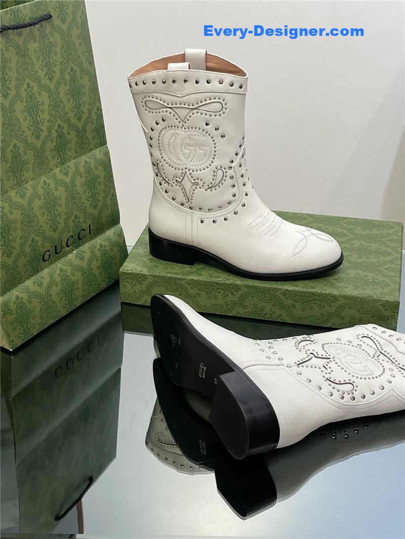 Gvc*1 gg embroidered studded ankle boots