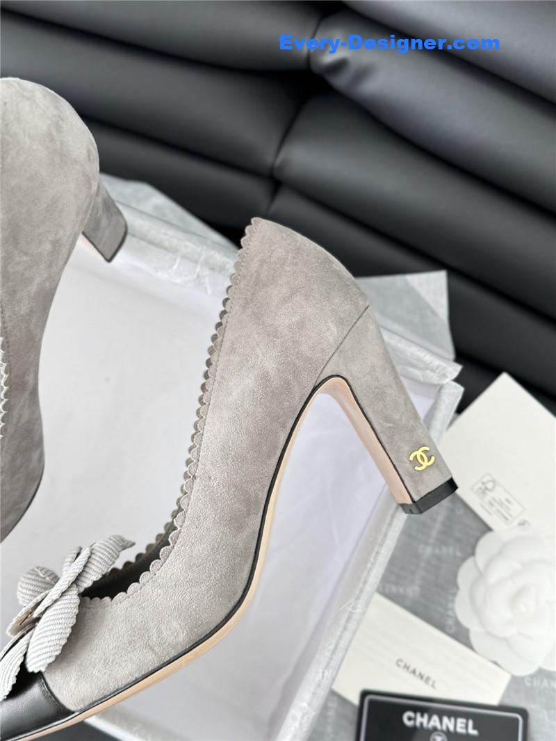 Ch**el camellia grey suede heel pumps