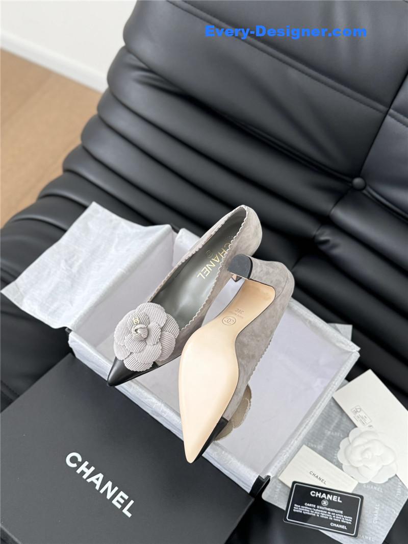 Ch**el camellia grey suede heel pumps