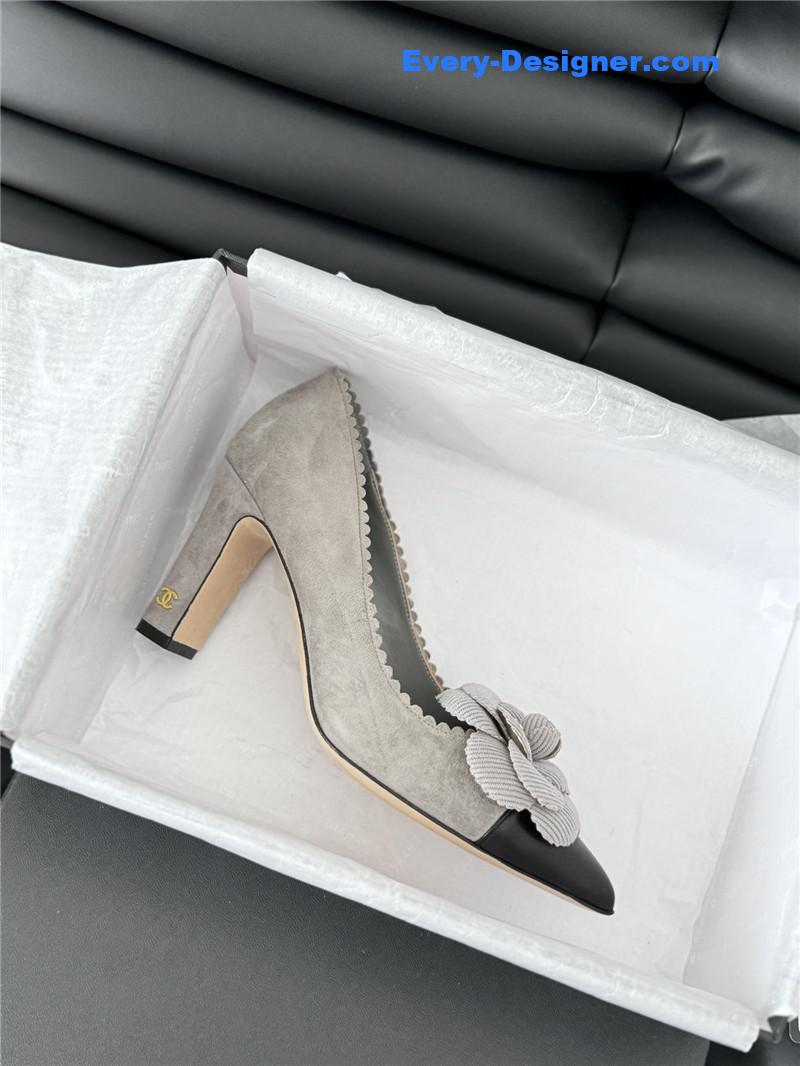 Ch**el camellia grey suede heel pumps
