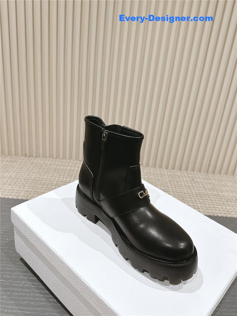 D10r d-quest black calfskin ankle boot