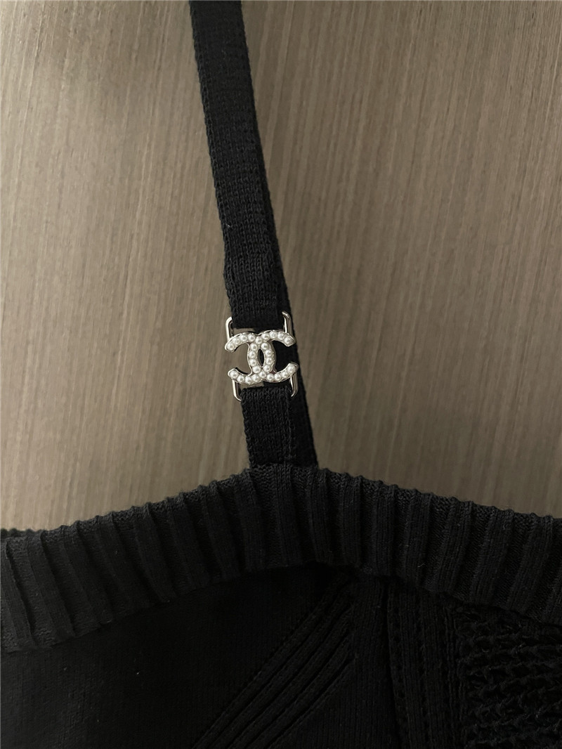 Ch**el hollow pearl logo sling replica clothing sites