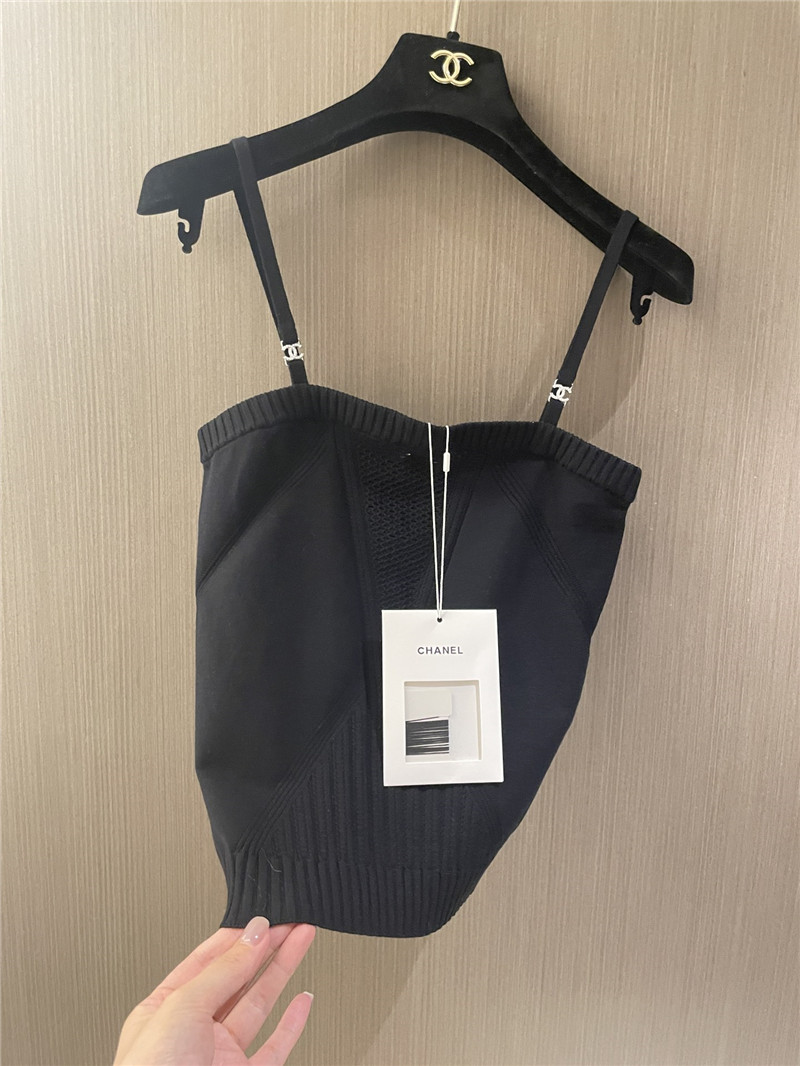 Ch**el hollow pearl logo sling replica clothing sites